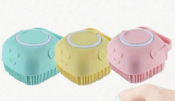 Pet Shampoo Brush