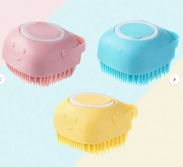 Pet Shampoo Brush